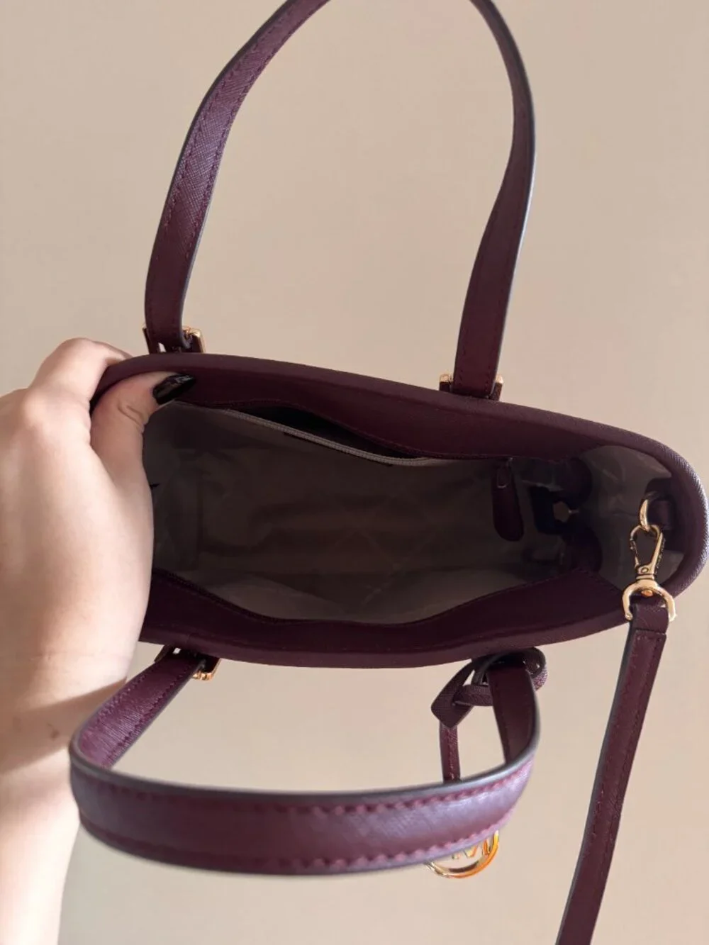 Michael Kors Jet Set Travel Extra-Small Saffiano Leather Top-Zip Tote Bag